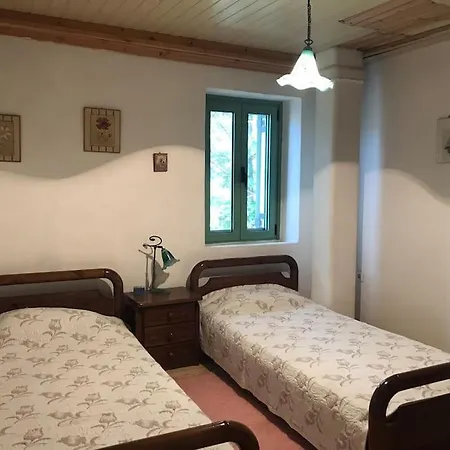 Traditional Stonehouse In Kavalos * Ασπρογερακάτα